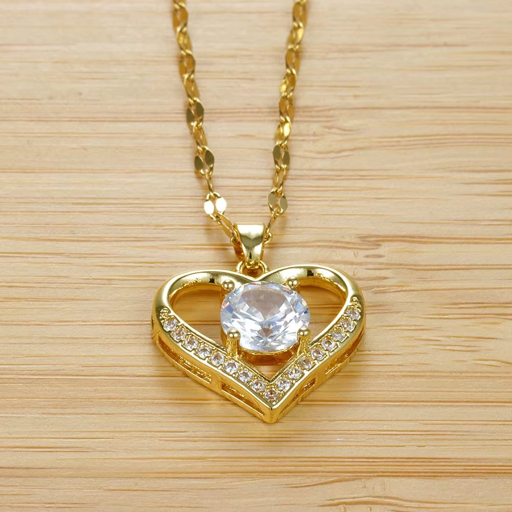 Htpwe Artificial Gems Heart Pendant Necklace for Women Golden Stainless Steel Lips Neck Chain Female Necklaces Jewelry for Girl